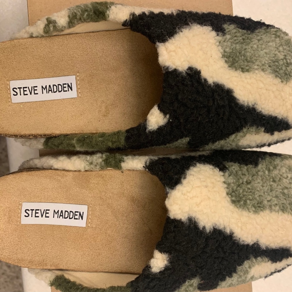 Steve Madden Slippers